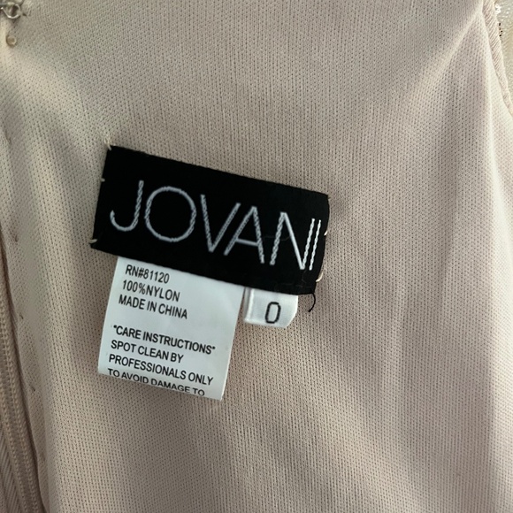 Formal dress only worn once - Picture 4 of 6